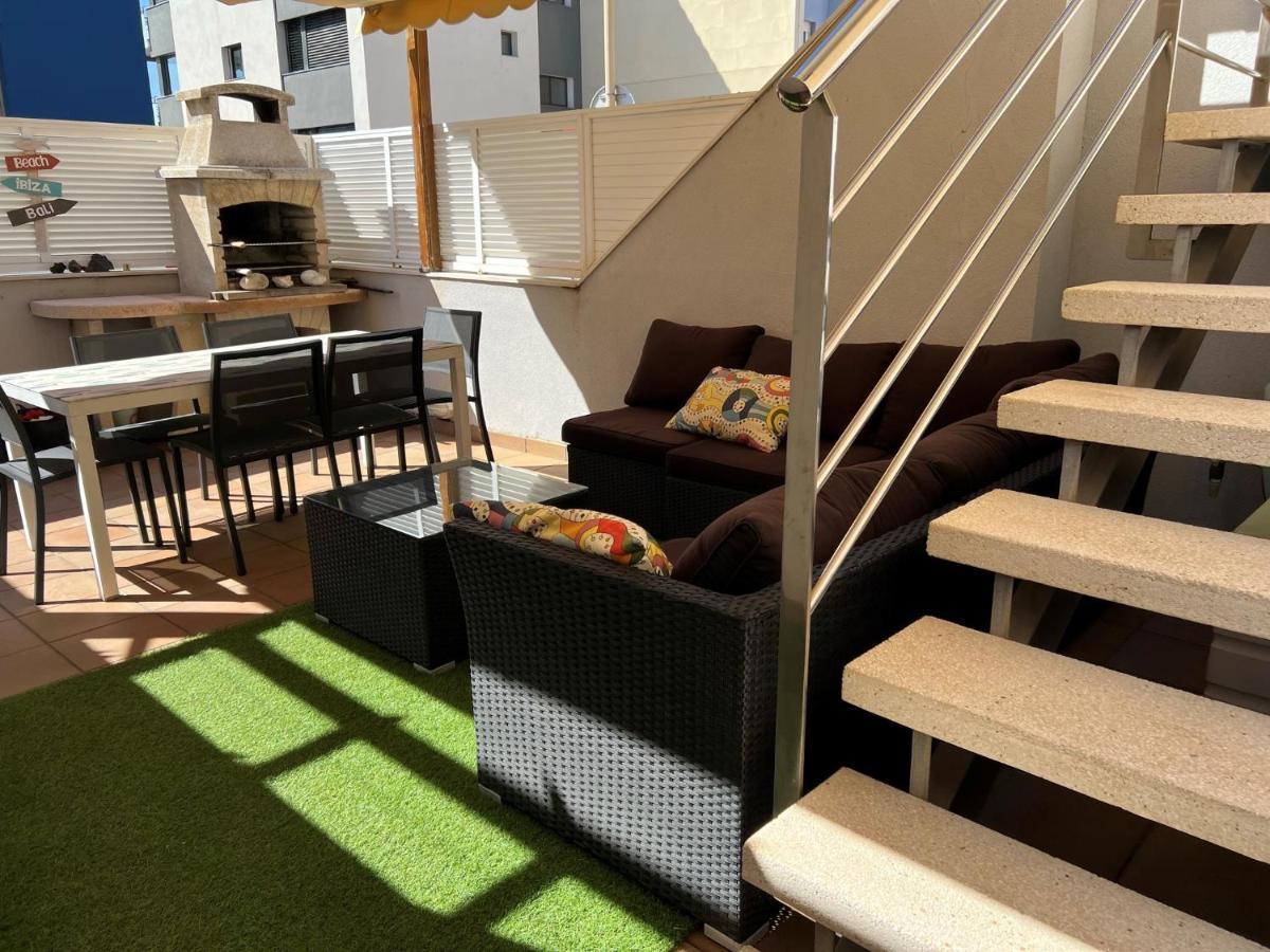 Cozy Beach House With Pool & Bbq كوبيليس المظهر الخارجي الصورة